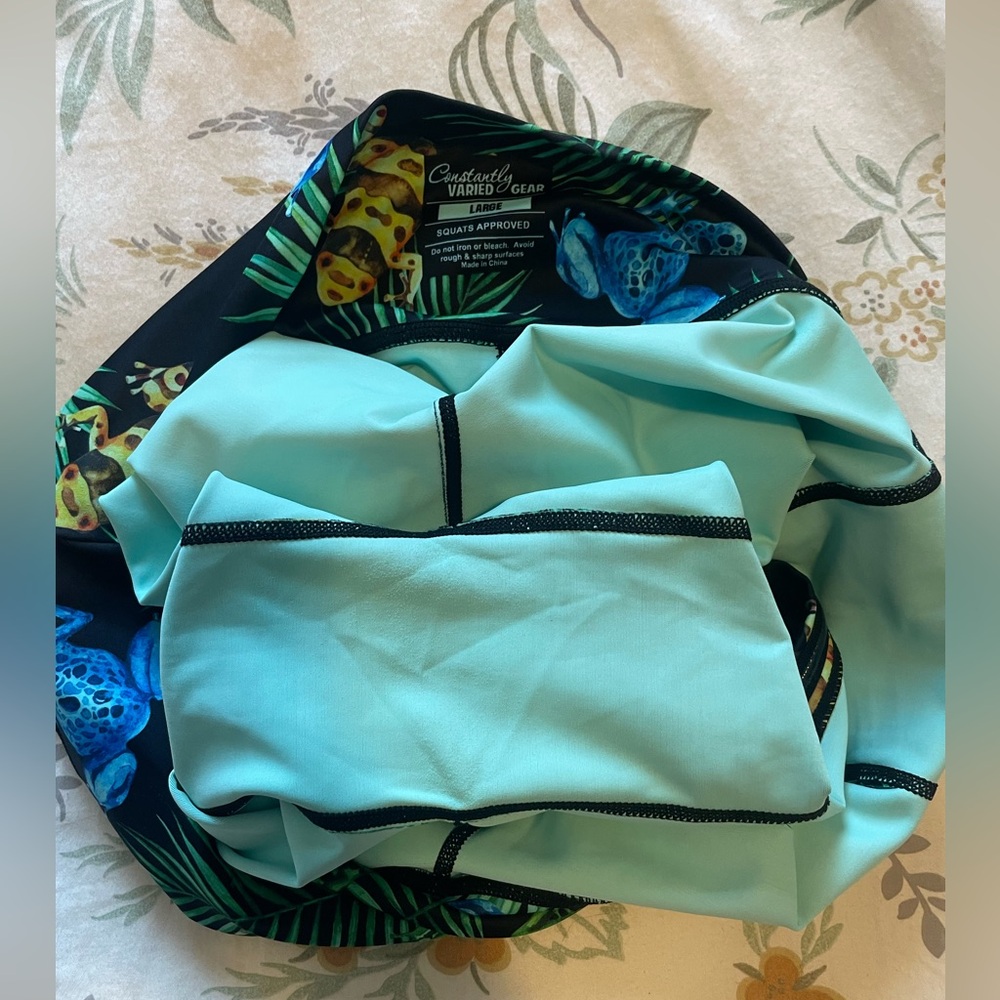 Constantly Varied Gear CVG Toxic Paradise 5in Shorts L - Picture 3 of 3